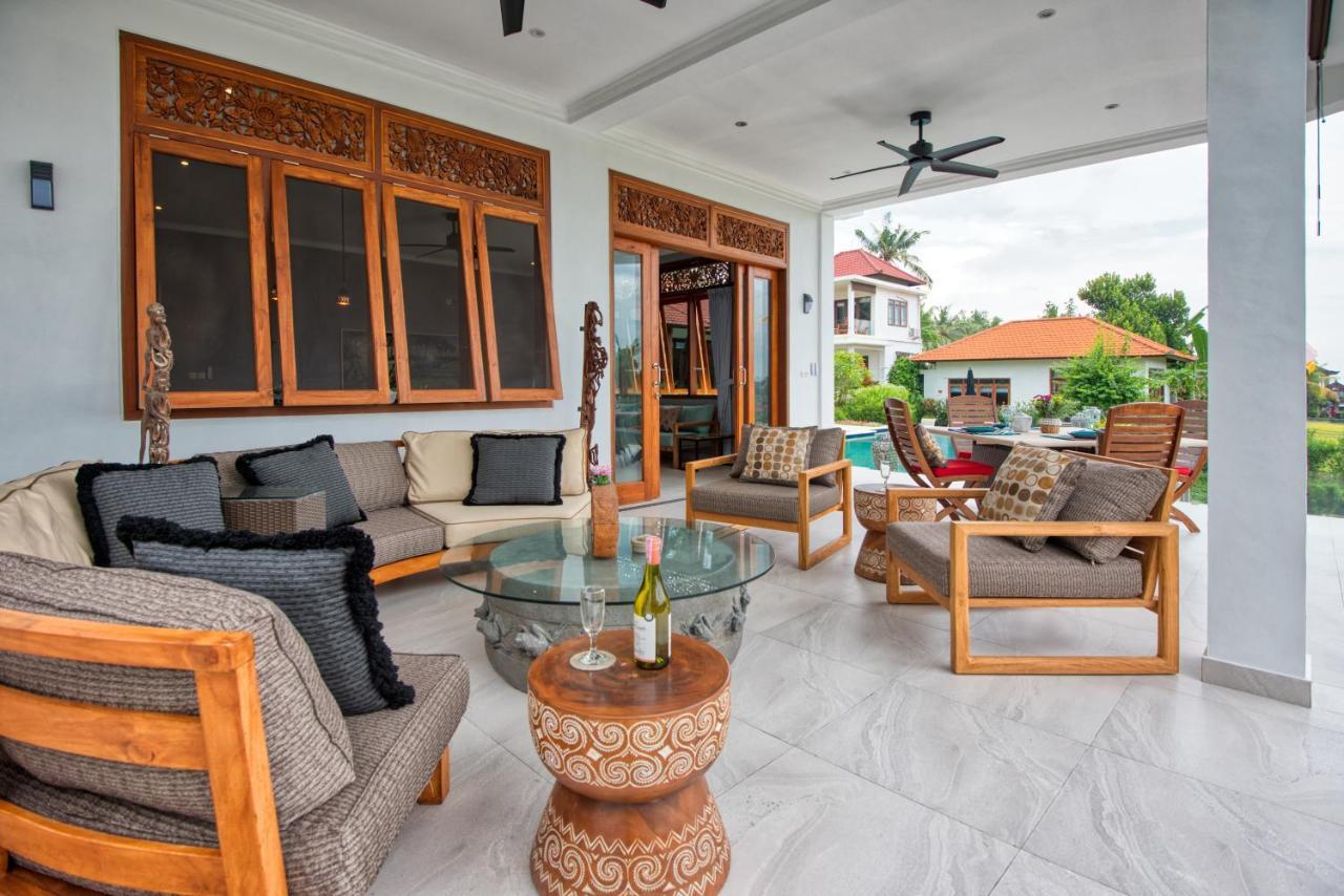 Wake In Paradise And Luxury Lebah Villas Villa Ubud (Bali)