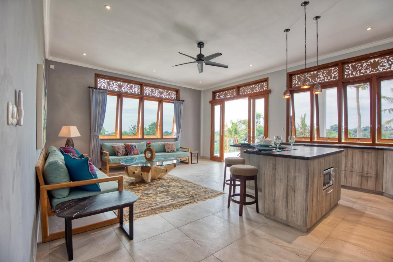 Wake In Paradise And Luxury Lebah Villas Ubud (Bali)